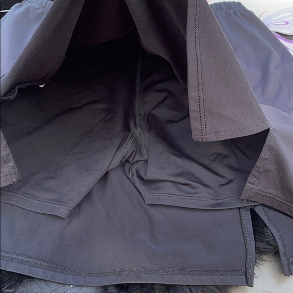 Under Armor Black Golf Tennis Skort with Slits Attached Shorts Small S Elastic - Picture 11 of 16